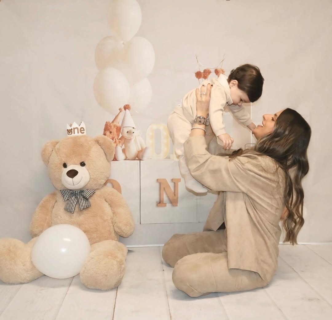 This is ONE!🧸🎂