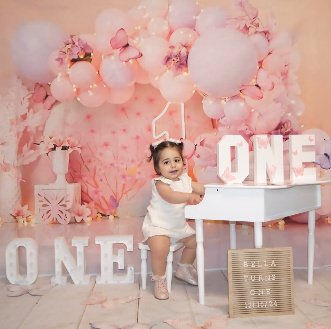 Bella Turns ONE! 👐🏻