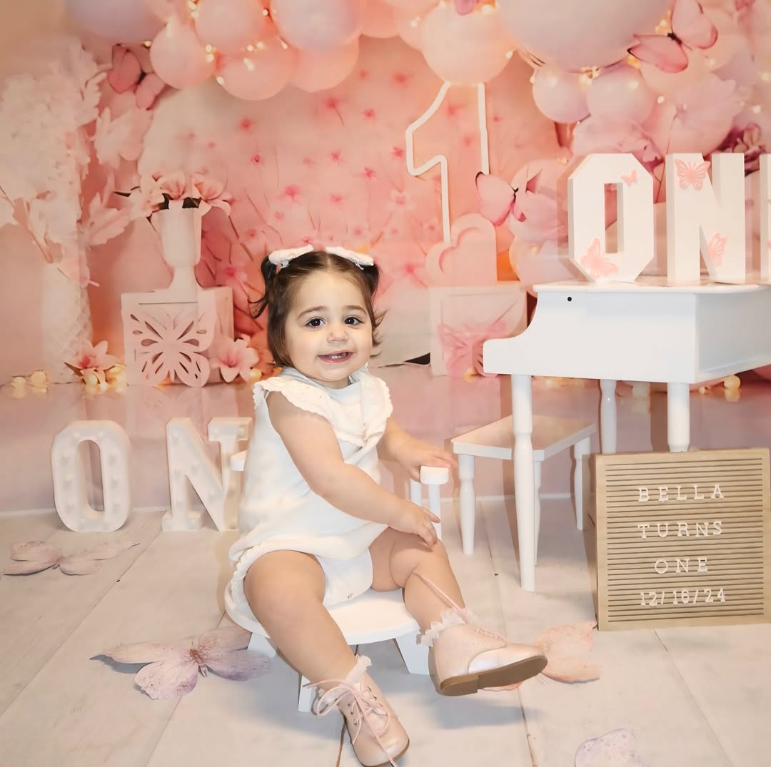 Bella Turns ONE! 👐🏻