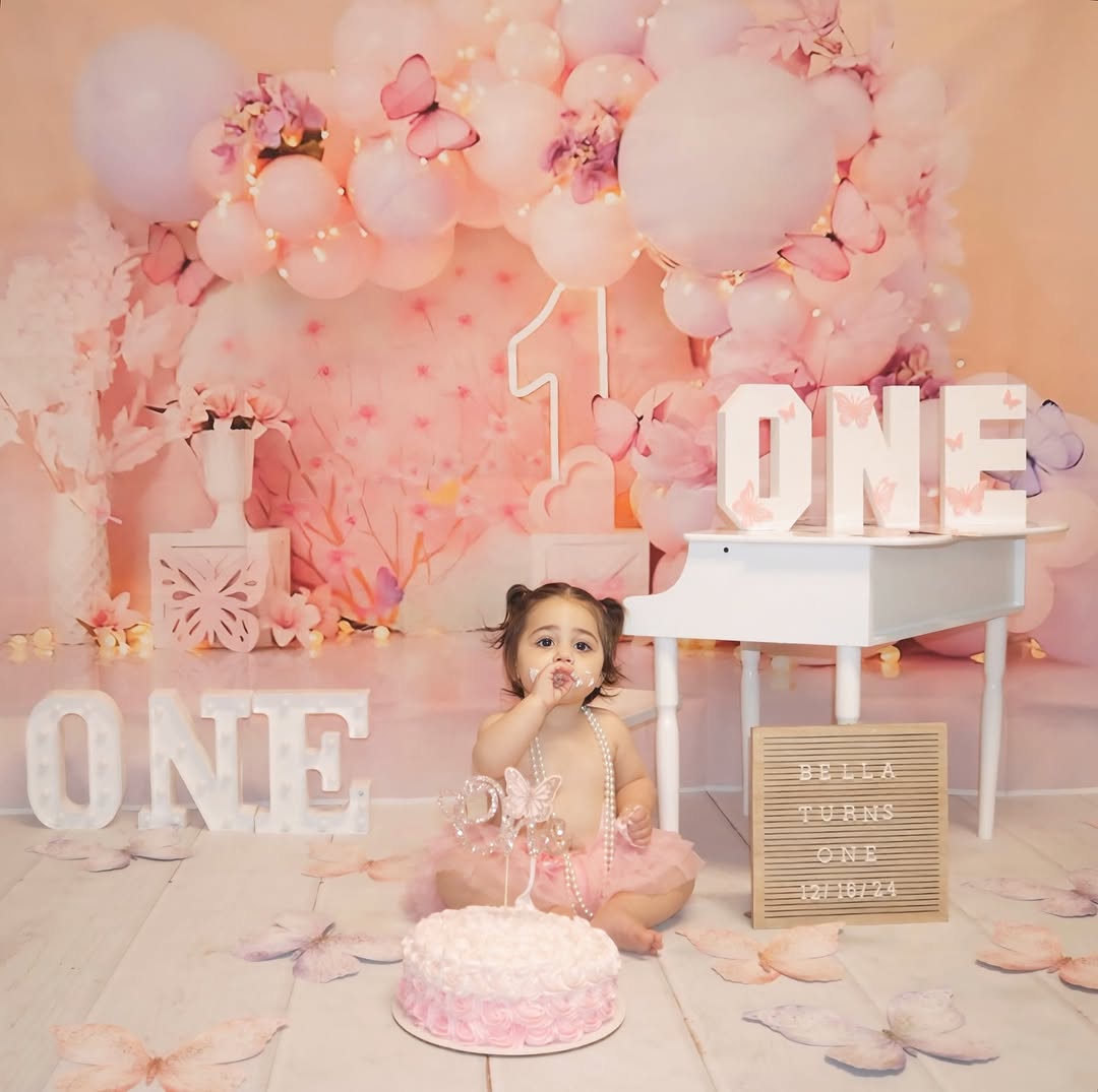 Bella Turns ONE! 👐🏻